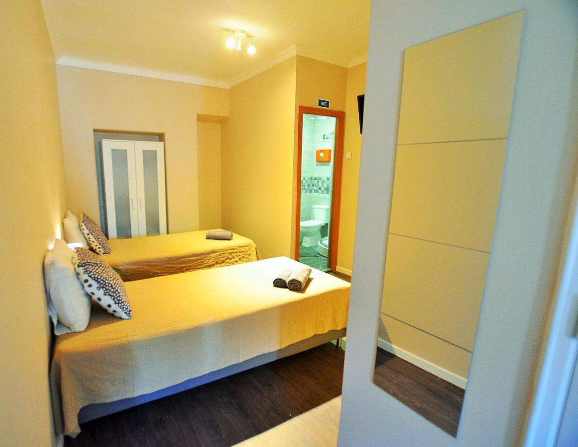 Rooms Dp Сетубал Екстериор снимка