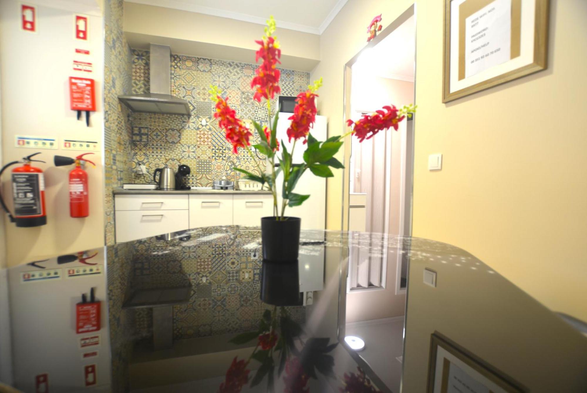 Rooms Dp Сетубал Екстериор снимка